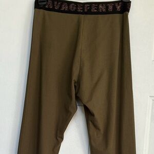 NWOT Savage Fenty Olive Green Leggings SZ M